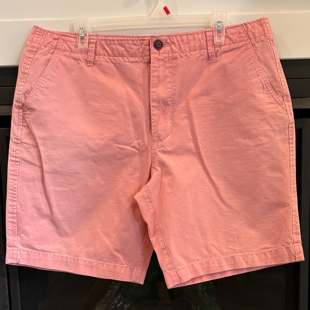 Aeropostale Men's Light Pink Flat Front Shorts